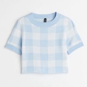 H&M Light Blue and White Sweater T-Shirt